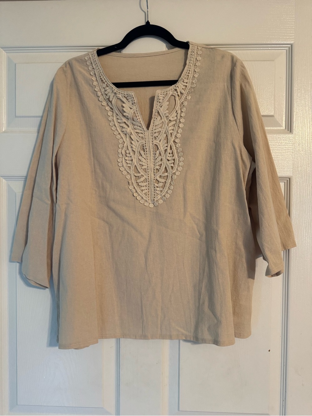 Women’s Embroidered Tunic Top in Cream